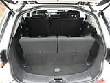 Land Rover Discovery Sport 2,0 D 132kW  7 míst navigace  - náhled 15