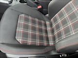 Volkswagen Polo 2,0 GTI,DSG,KAMERA,LED - náhled 16