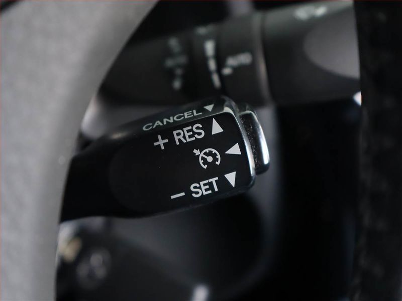Toyota Corolla (2017) Style 1.6 Valvematic, Automat - fotka 18 z 25