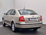 Škoda Octavia (2005) 2.0 FSi, ČR, Elegance - náhled 6
