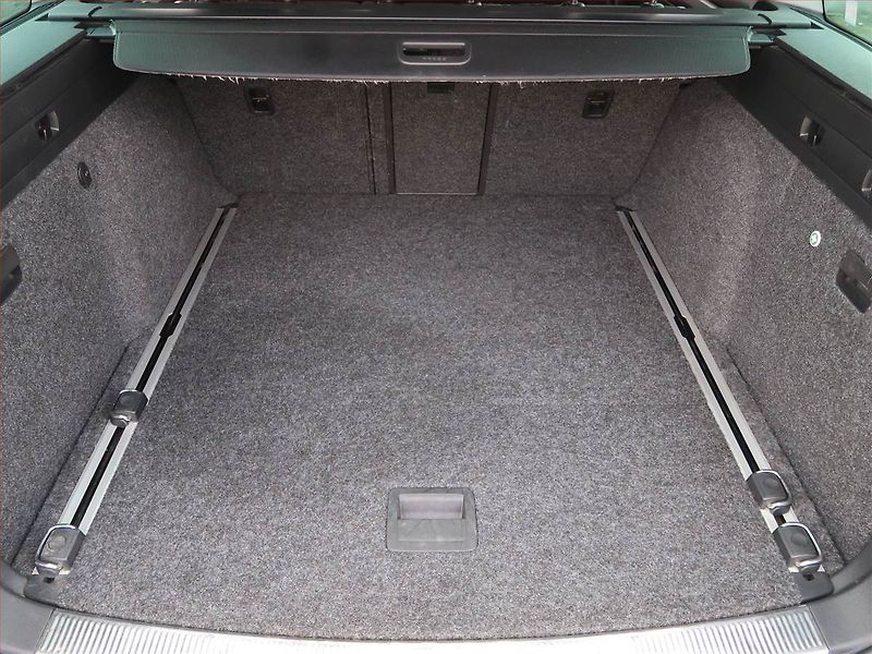 Škoda Superb (2013) Ambition Plus 2.0 TDI, Automat - fotka 14 z 17