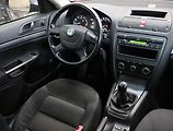 Škoda Octavia (2012) 1.6 - náhled 7
