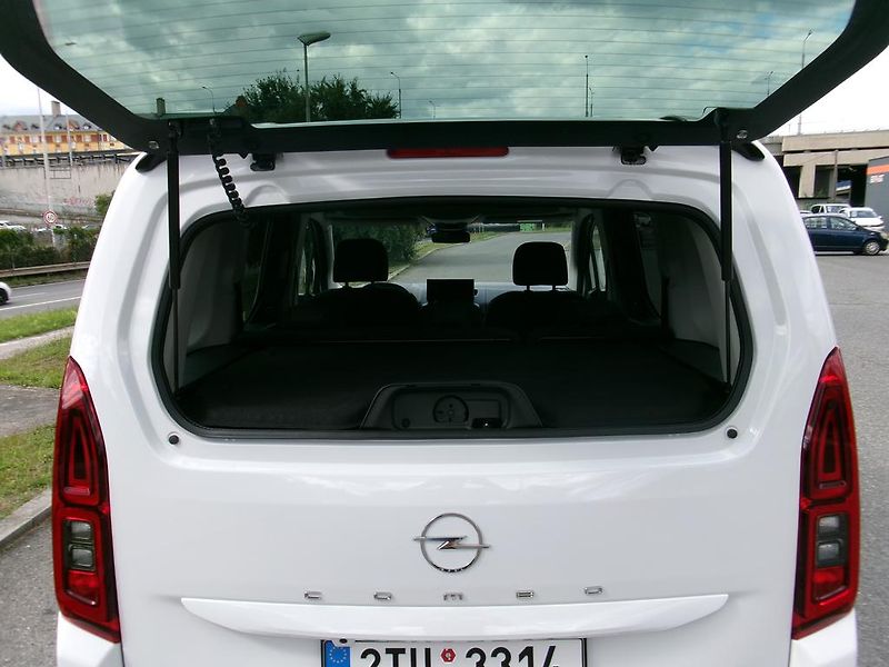 Opel Combo (2025) EDITION PLUS 1.2 81kW - fotka 8 z 17