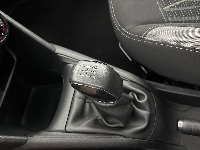 Peugeot 208 Hatchback 208 - fotka 20 z 25