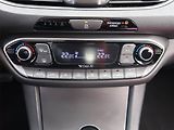 Hyundai i30 (2017) Comfort 1.6 CRDi, Automat - náhled 12