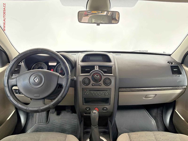 Renault Mégane (2006) 1.4i, ČR, AC, STK7/28 - fotka 8 z 13