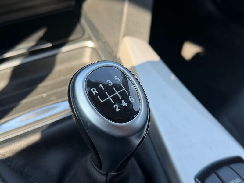 BMW Řada 3 180kw* xDrive F31*Nová STK* - fotka 22 z 28