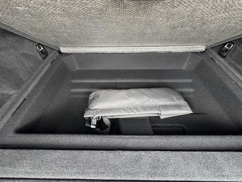 Volvo XC90 B5 (nafta) AWD // TZ // 1. maj - fotka 30 z 49