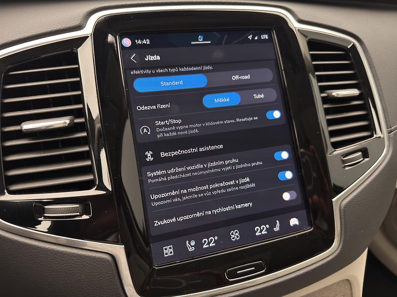 Volvo XC90 B5 AWD ULTIMATE AUT  - fotka 40 z 52
