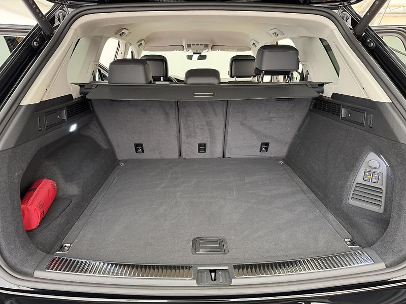 Volkswagen Touareg 3.0Tdi*1-MAJ*DPH*ELEGANCE* - fotka 15 z 45