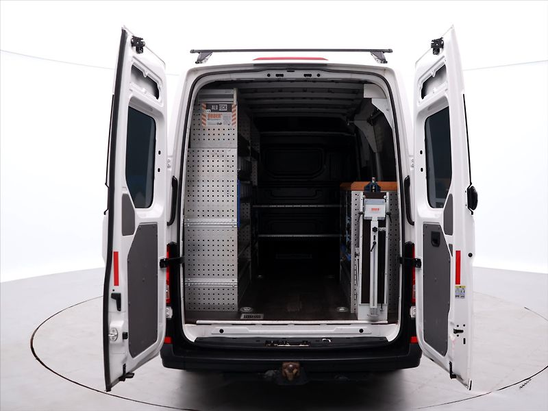 Volkswagen Crafter 2,0 TDI 130kW CZ Dílna DPH - fotka 9 z 36