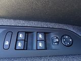 Peugeot 3008 (2017) ACTIVE 1.6 BlueHDi 120k MAN6 - náhled 36