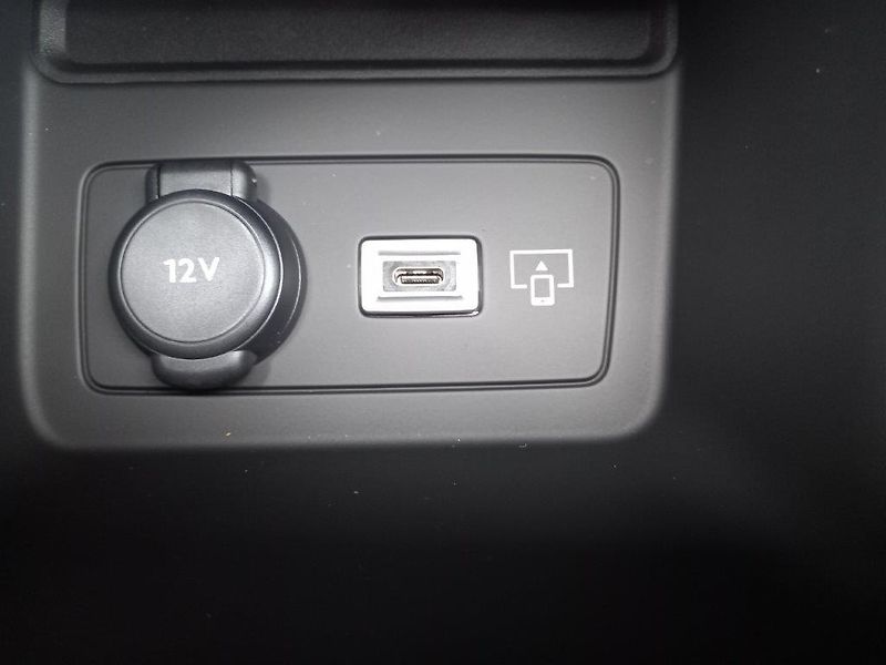 Peugeot 308 (2026) SW ALLURE Hybrid 145 e-DCS6  - fotka 26 z 33