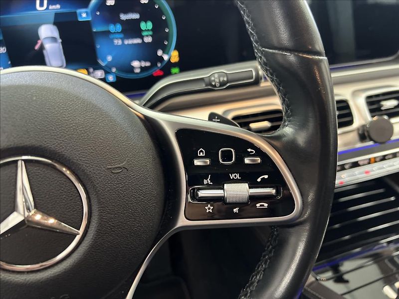 Mercedes-Benz GLE 350De 4MATIC AMG - fotka 21 z 32