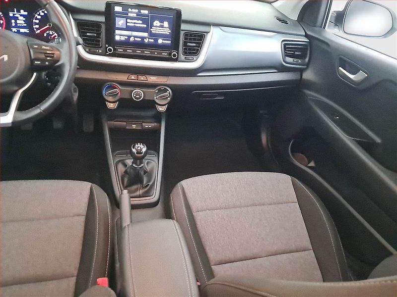 Kia Stonic (2022) 1.2 DPI, ČR,1.maj, Serv.kniha - fotka 8 z 17