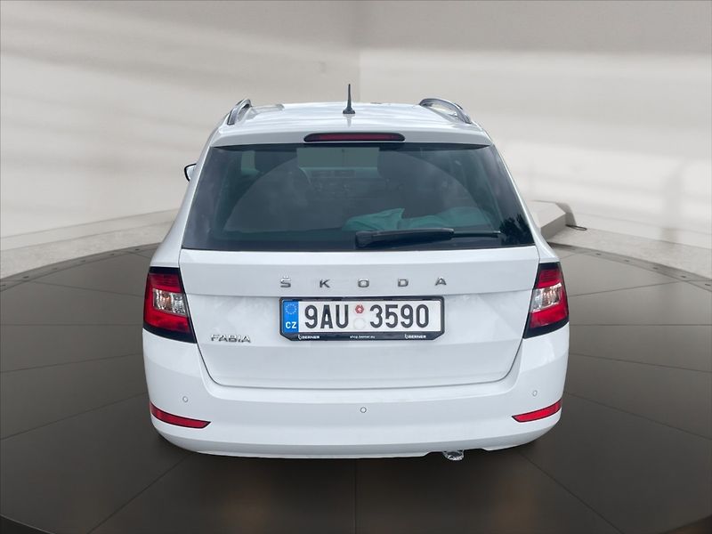 Škoda Fabia 1,0 TSI 70 Ambition - fotka 5 z 11