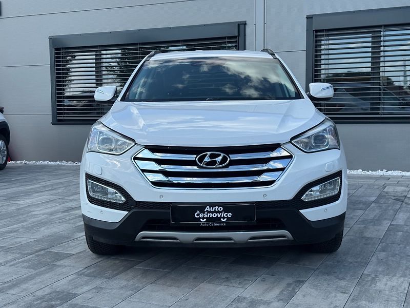Hyundai Santa Fe (2014) 2,2 CRDI 145 Kw 4x4 - fotka 2 z 31