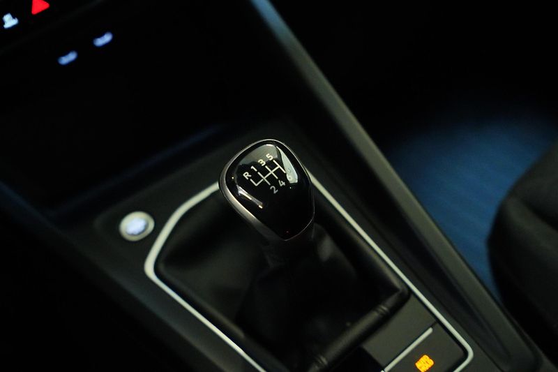 Volkswagen Golf - fotka 24 z 29