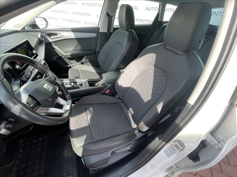 Seat Leon 2,0 TDi,FR,110kW,DSG,1.maj.,ČR - fotka 11 z 24