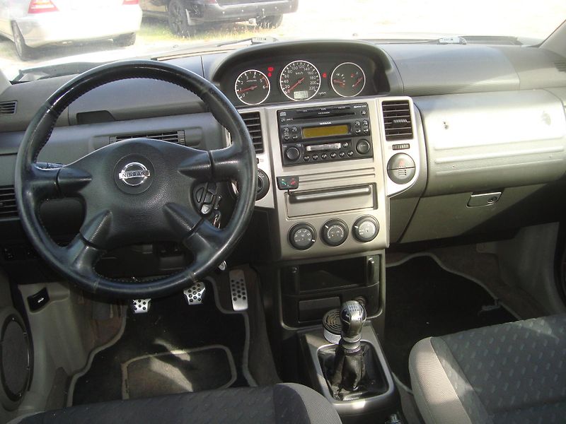 Nissan X-Trail (2005) 2,2 TDI - fotka 7 z 15
