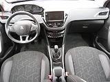 Peugeot 2008 (2017) 1.2PT, ČR, Active - náhled 8