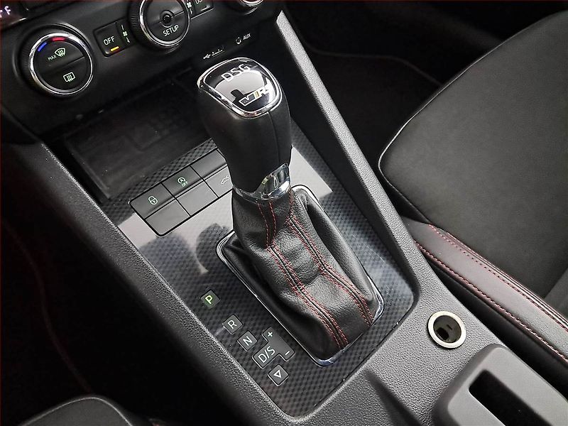 Škoda Octavia (2015) RS 2.0 TDI, Automat - fotka 16 z 20