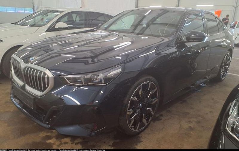 BMW Řada 5 540d xDrive Sedan - fotka 4 z 7