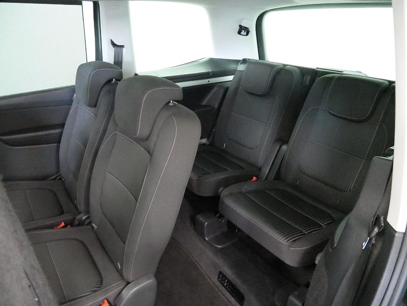 Seat Alhambra - fotka 29 z 30