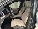 Volvo XC90 (2026) 2,0 T8  Plus Dark - náhled 18