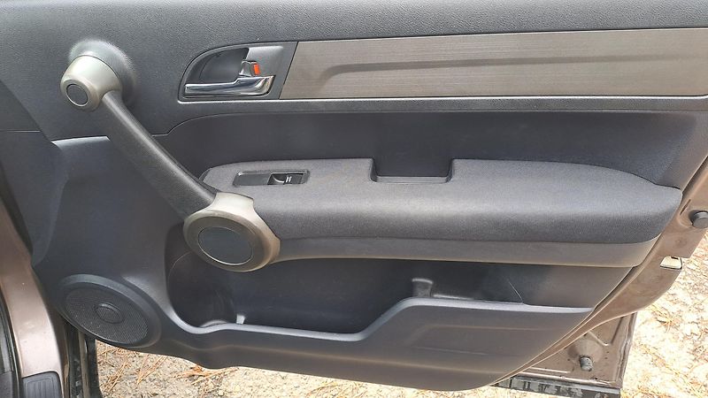 Honda CR-V 2.2 CRDI Exclusive AUT 4x4 - fotka 8 z 28