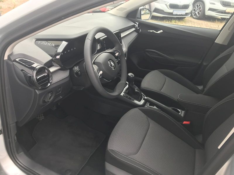Škoda Fabia (2025) SELECTION  1,0 MPI - fotka 7 z 26