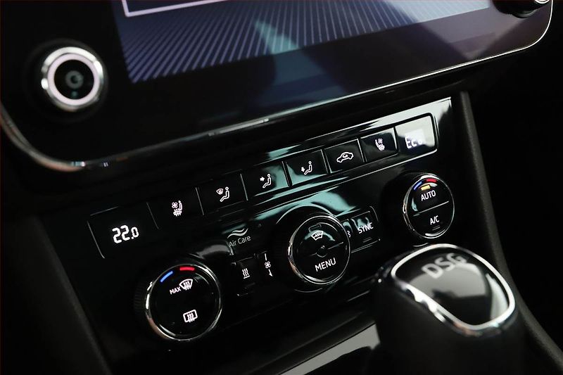 Škoda Superb (2020) Laurin&Klement iV 1.4 TSI PHEV - fotka 15 z 20