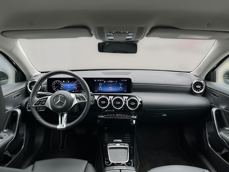 Mercedes-Benz Třídy A A-Třída 200 Progressive Line - fotka 14 z 21