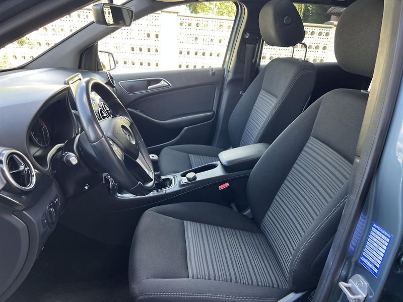 Mercedes-Benz Třídy B B180 1.6i 90kw KAMERA NAVI ALU - fotka 9 z 50