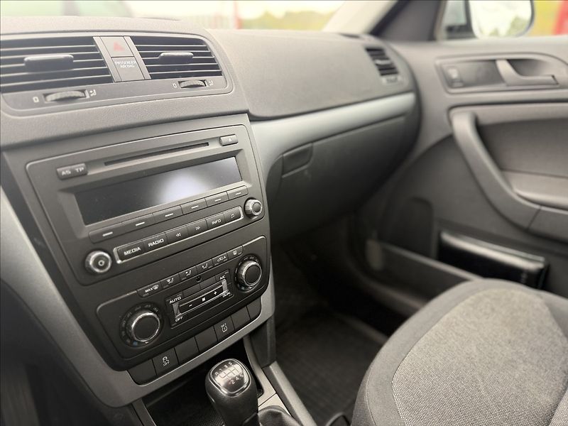 Škoda Yeti 1,2 TSI 77kW KLIMA TAŽNÉ - fotka 12 z 22