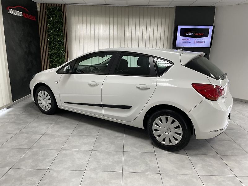 Opel Astra 1.4 i ČR 1.MAJITEL SERVISKA  - fotka 7 z 24