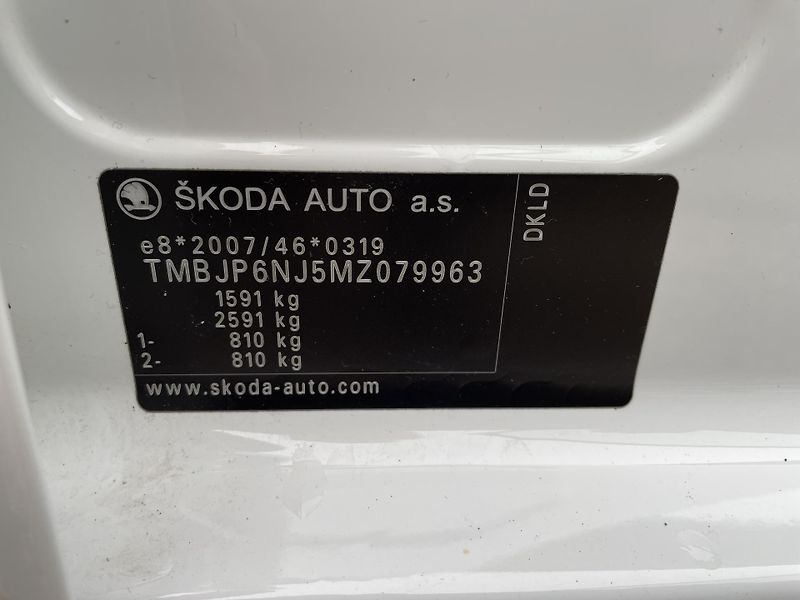 Škoda Fabia III 1,0 TSi/70kW - REZERVACE - fotka 49 z 57
