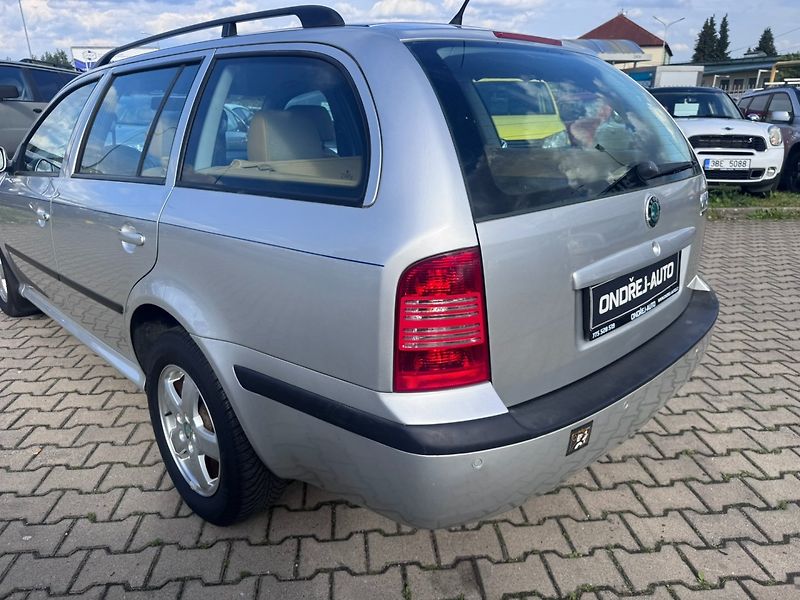 Škoda Octavia (2004) 1,9 TDI 81 KW ELEGANCE TAŽNÉ - fotka 11 z 42