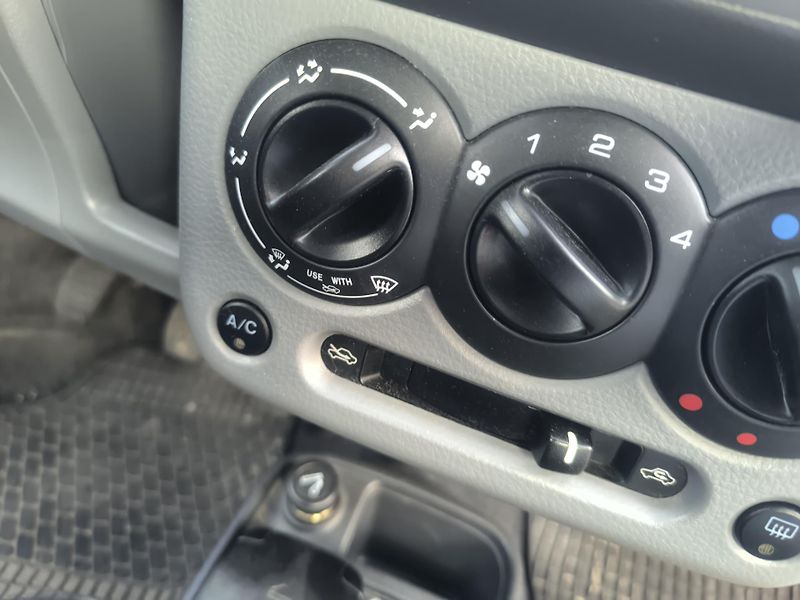 Suzuki Ignis 60KM,KRÁSNÝ,4X4,SERVIS,1MAJ64L - fotka 11 z 18