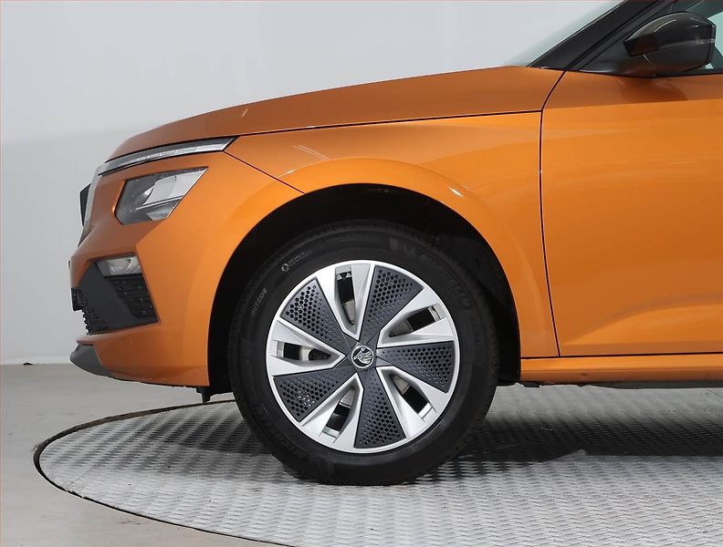 Škoda Kamiq (2024) 1.0 TSI - fotka 14 z 23