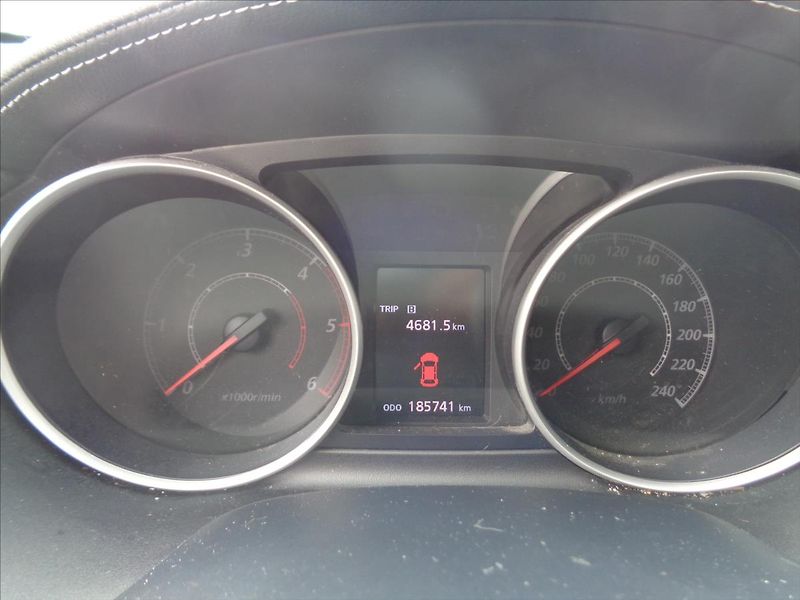 Mitsubishi Outlander 2,2 - fotka 10 z 14