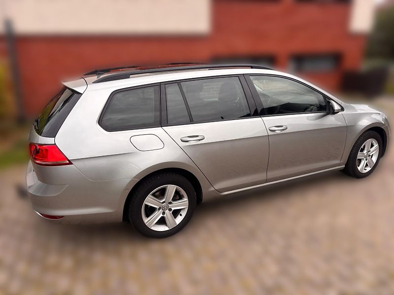 Volkswagen Golf (2015)  2.0 TDI, panorama, tažné  - fotka 3 z 10