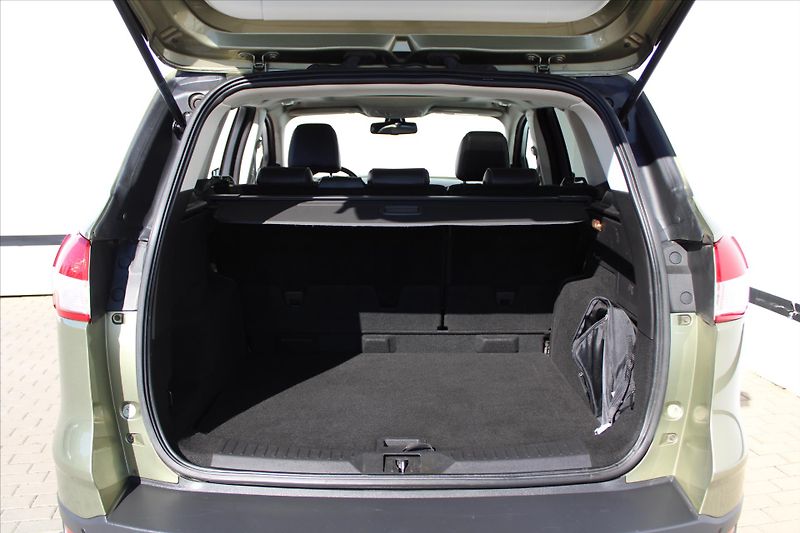 Ford Kuga 2.0TDCi TITANIUM 4X4 PANORAMA - fotka 11 z 24