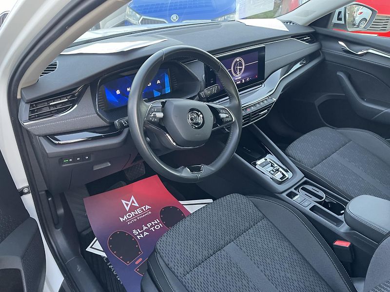 Škoda Octavia 2.0TDi Dsg STYLE 4x4 NEHAV-ČR! - fotka 25 z 46