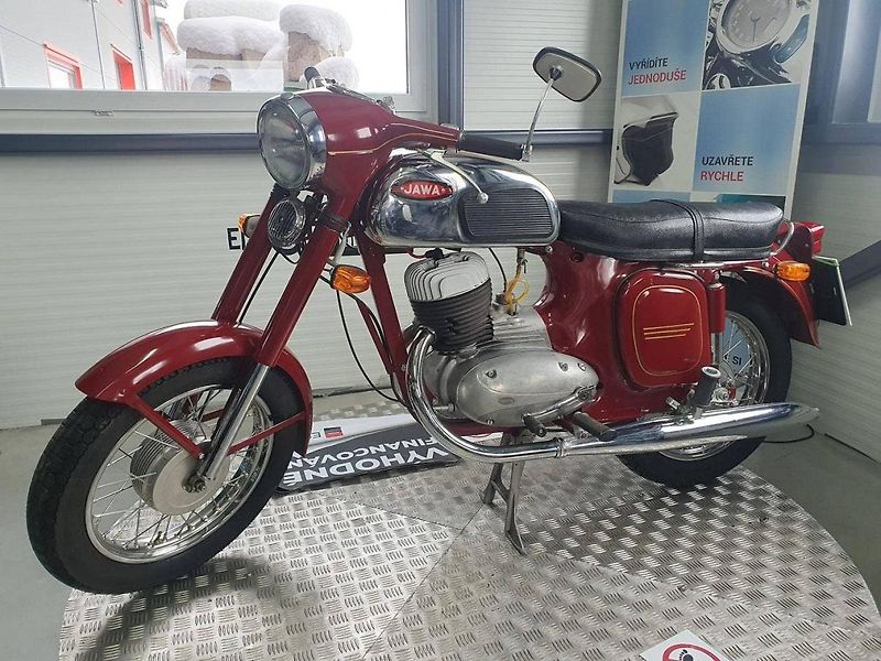 Jawa 250/592 (1972) - fotka 1 z 5