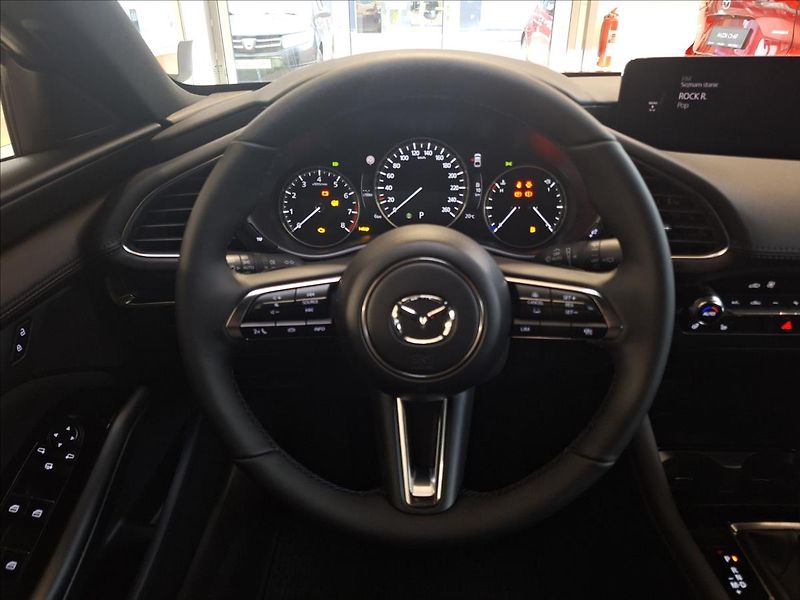 Mazda 3 (2026) 2.5 G 140ps 6AT FWD CENTRE-LIN - fotka 8 z 14