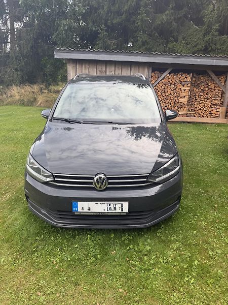 Volkswagen Touran (2018) 2.0TDI Comfortline - fotka 3 z 4