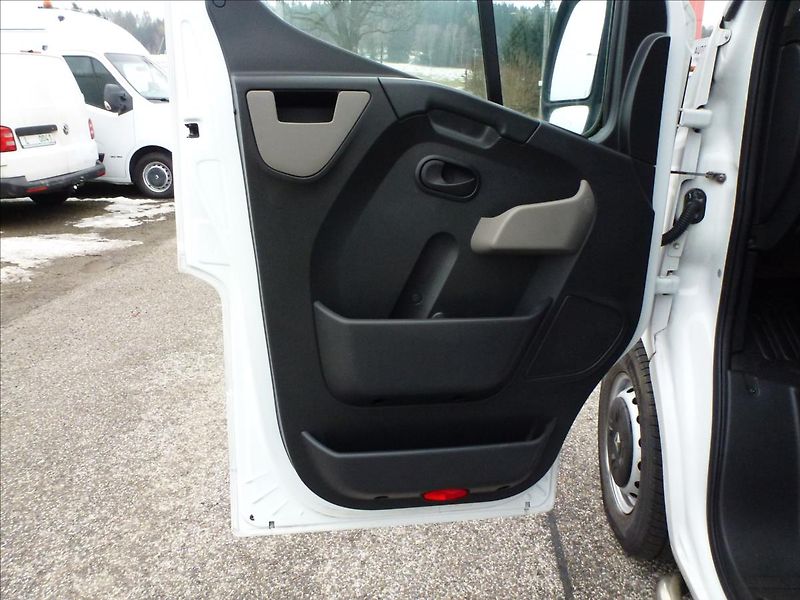 Renault Master 2,3 DCI L2H2 6 rychlostní - fotka 15 z 50