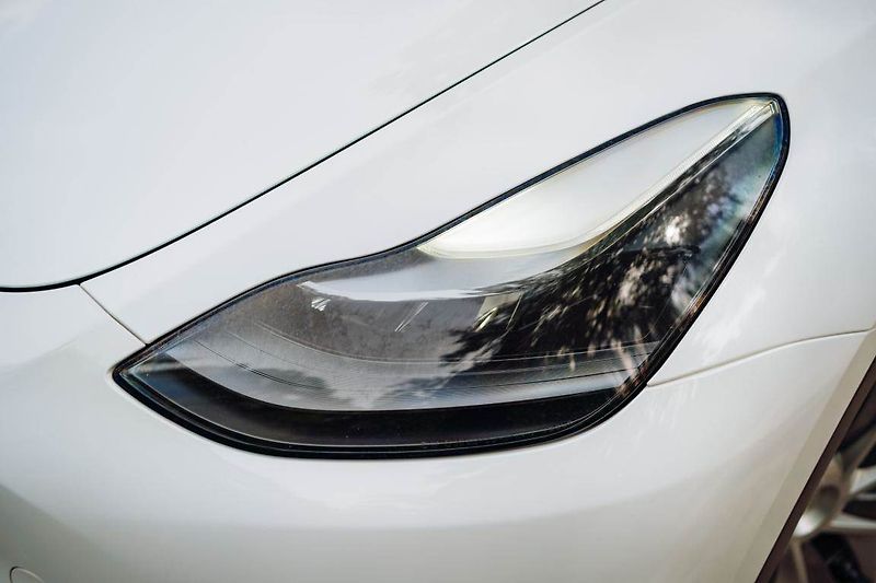 Tesla Model Y (2022) Long Range AWD 79kWh, SoH 91% - fotka 7 z 27