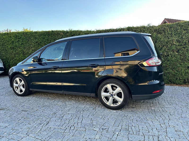 Ford Galaxy (2017) - fotka 2 z 7